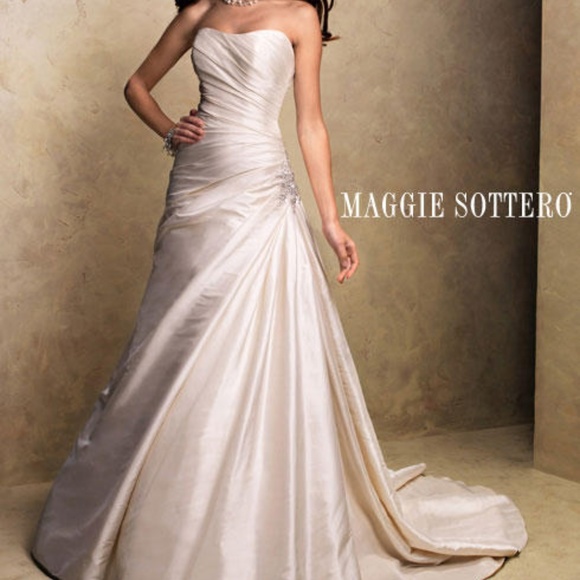 Maggie sottero Dresses & Skirts - NWT Maggie Sottero 32513JK wedding dress